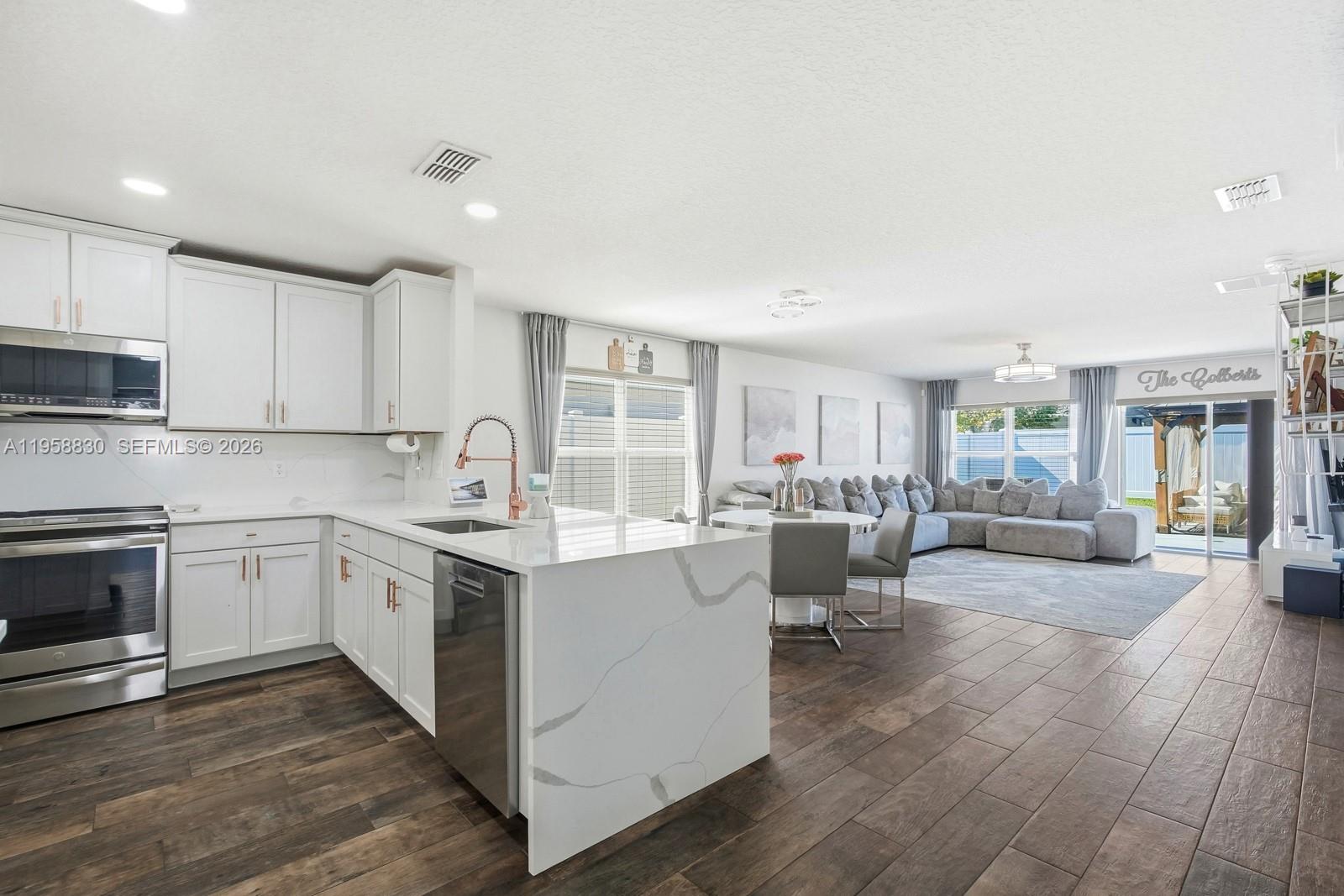 STERLING MEADOWS - Residential