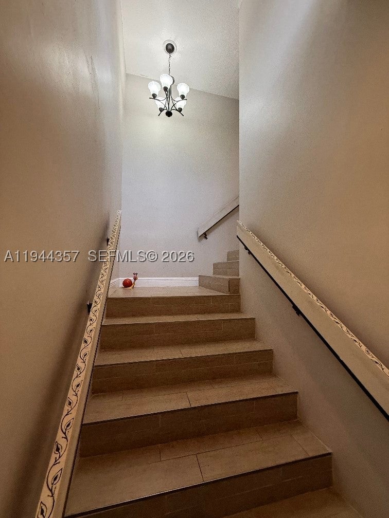 8019 NW 15th Mnr 8019, Plantation, FL, 33322/$294,900 2 8019 NW 15th Mnr 8019