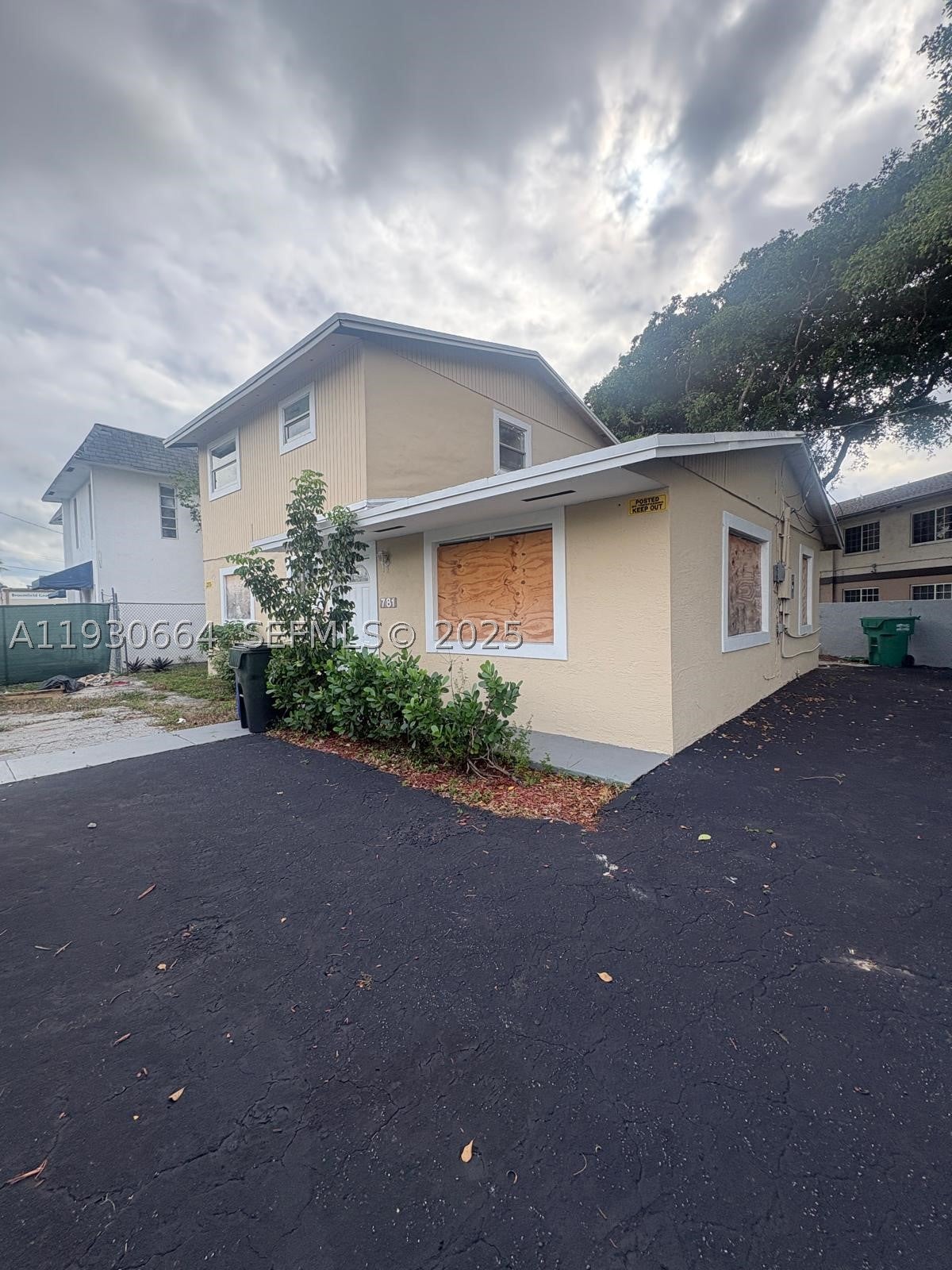 781 NW 22nd Rd