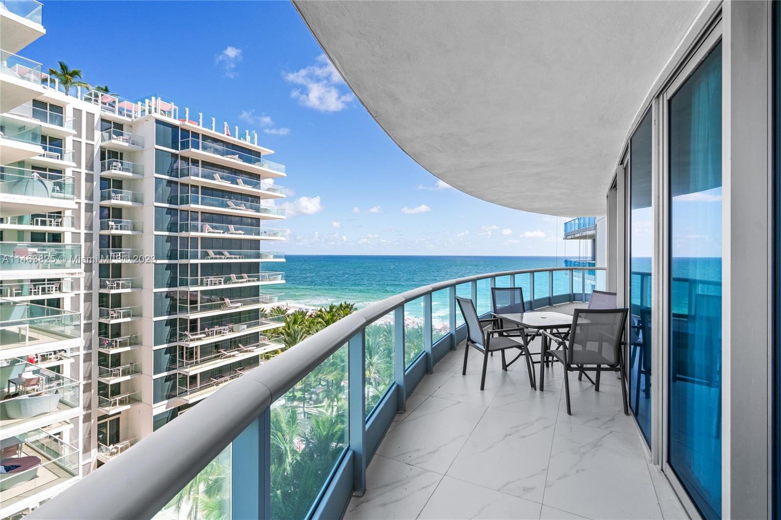 AZURE CONDO - Residential