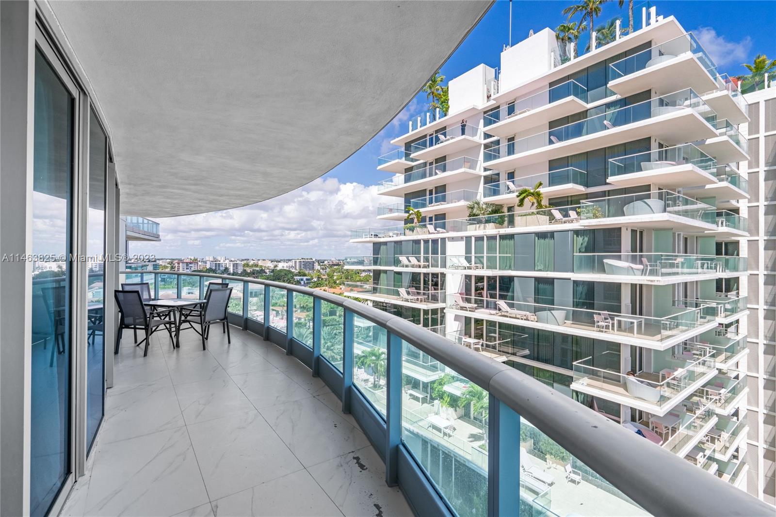 AZURE CONDO - Residential