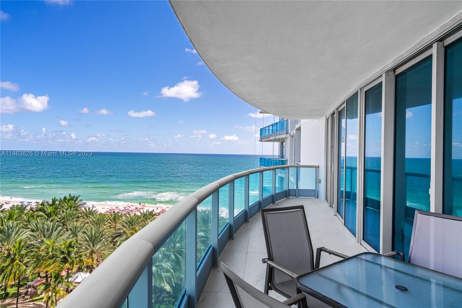 AZURE CONDO - Residential