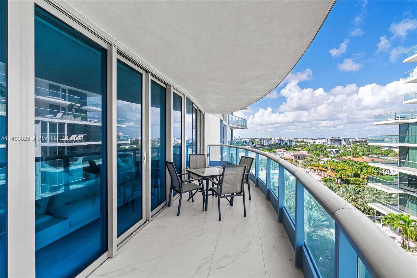 AZURE CONDO - Residential