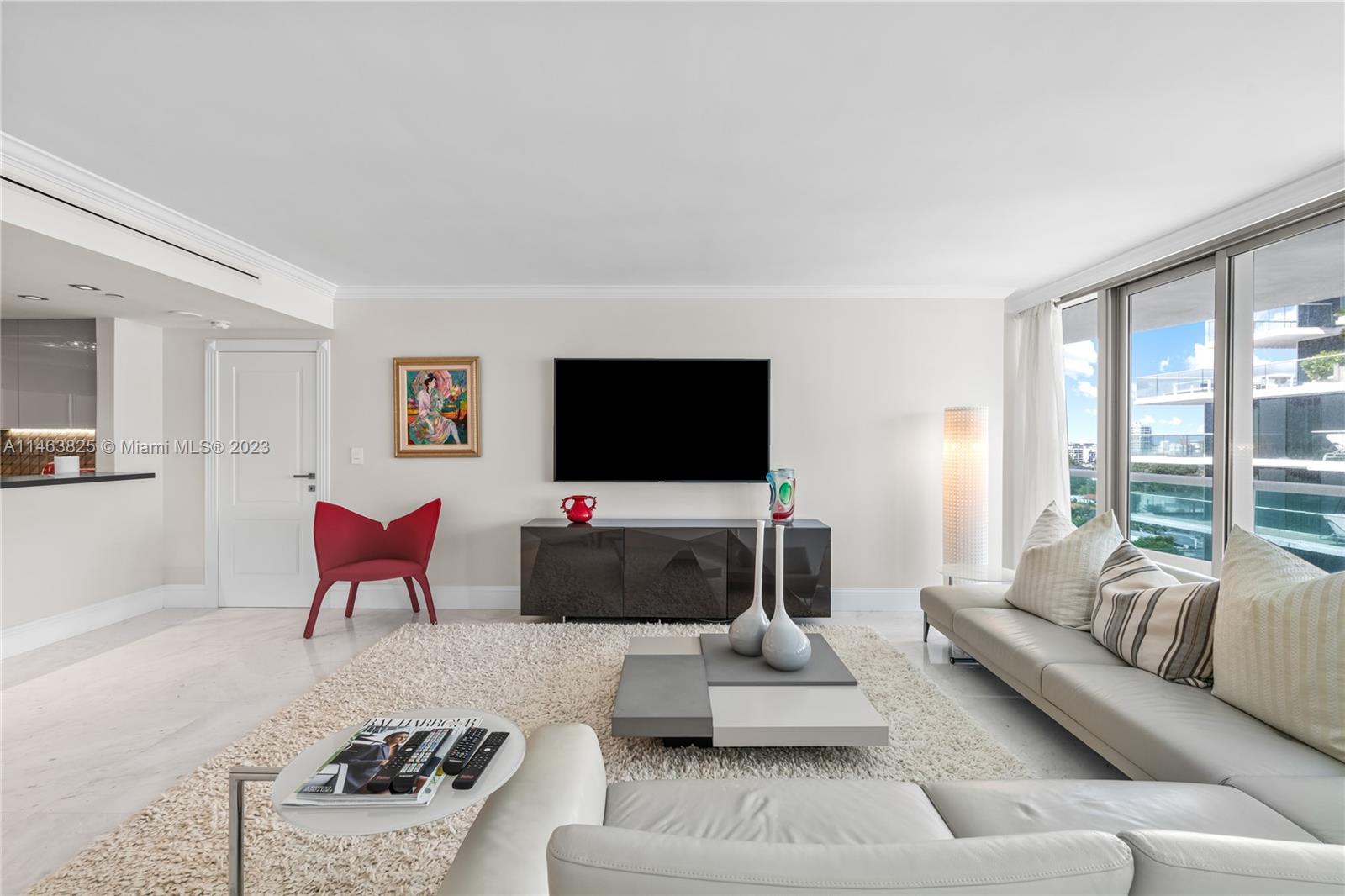 AZURE CONDO - Residential