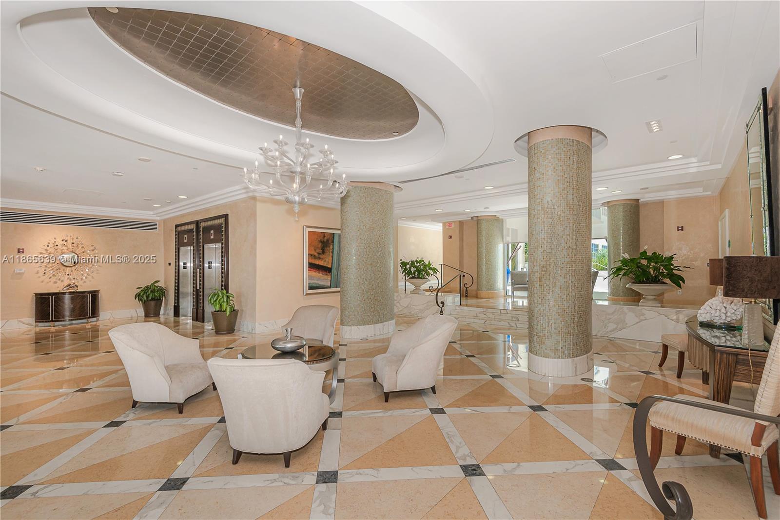 6917 Collins Ave 511