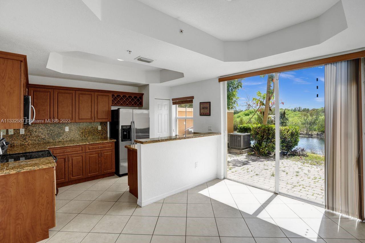 PEMBROKE CAY CONDO - Residential Lease