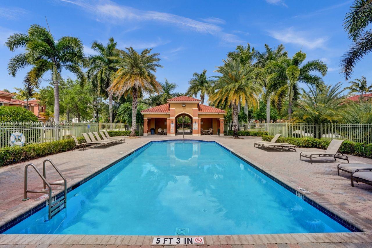 PEMBROKE CAY CONDO - Residential Lease