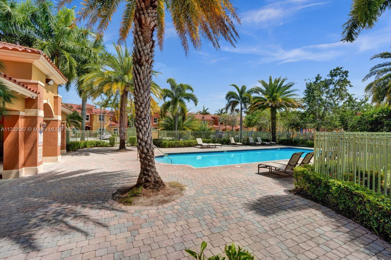 PEMBROKE CAY CONDO - Residential Lease