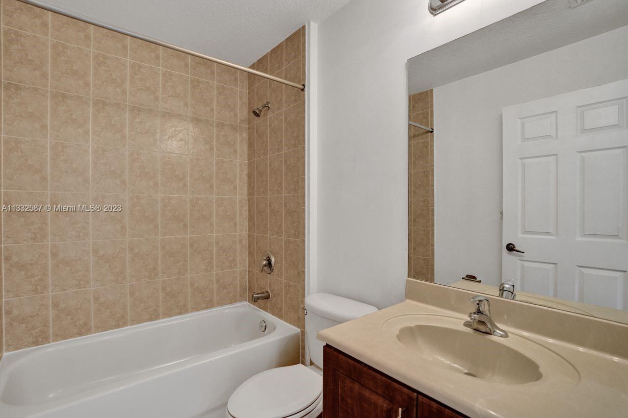 PEMBROKE CAY CONDO - Residential Lease