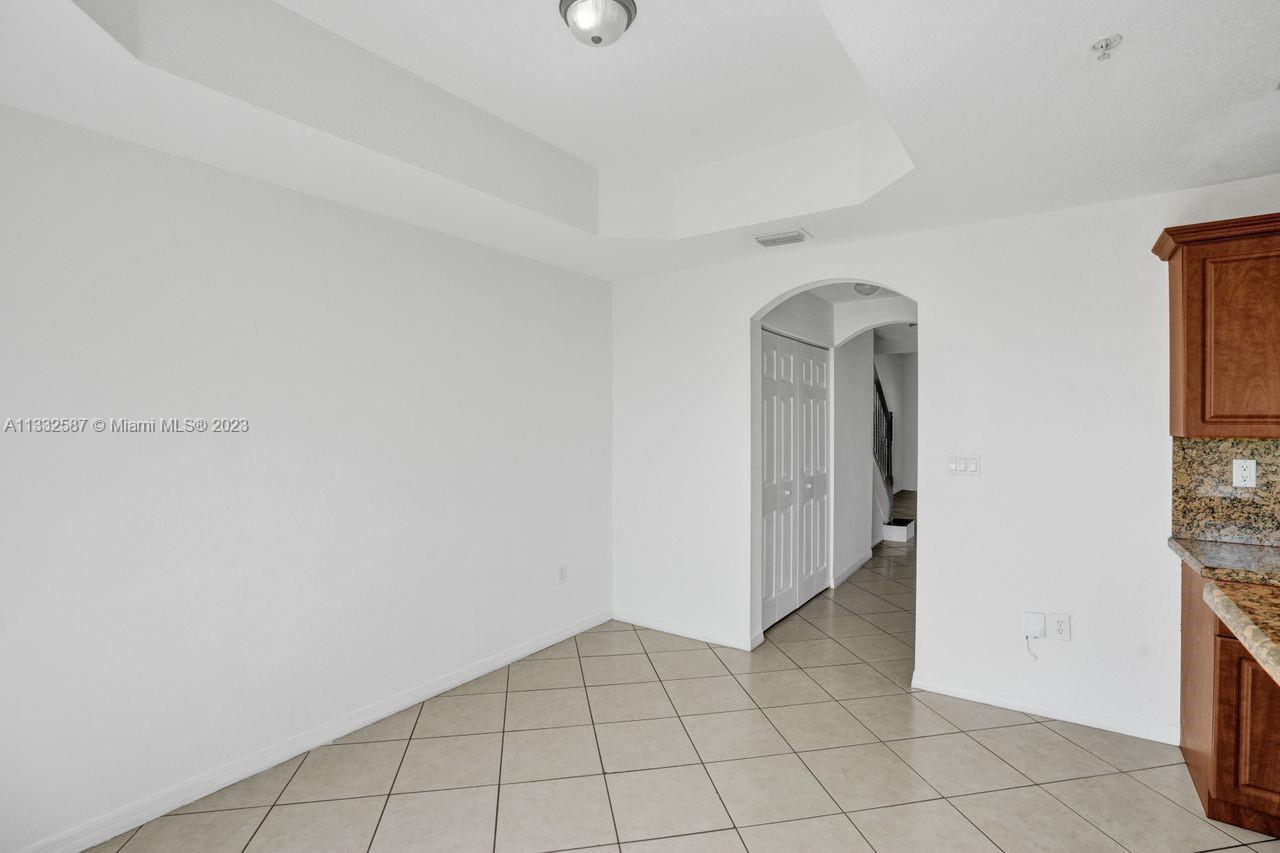 PEMBROKE CAY CONDO - Residential Lease