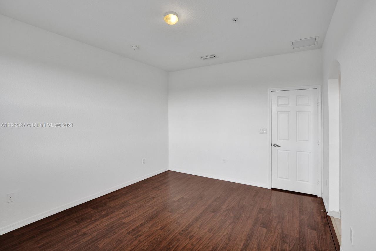 PEMBROKE CAY CONDO - Residential Lease