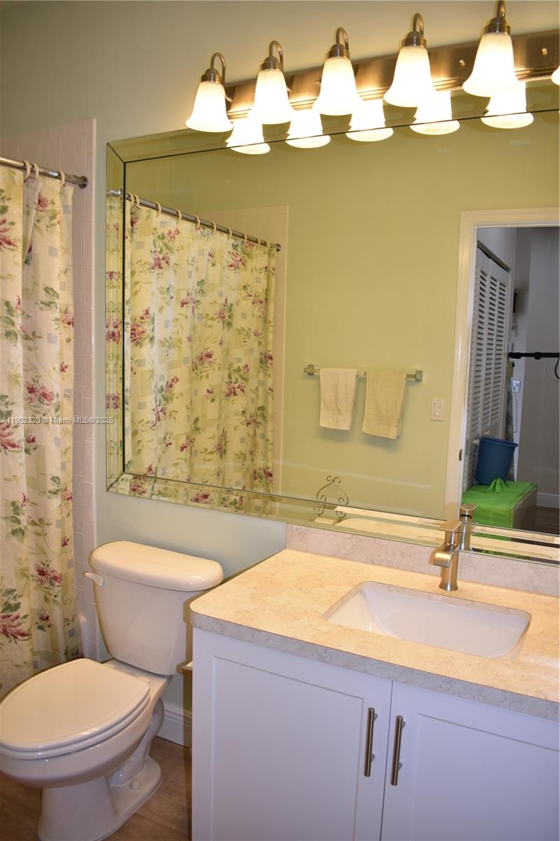 TRENT C CONDO - Residential