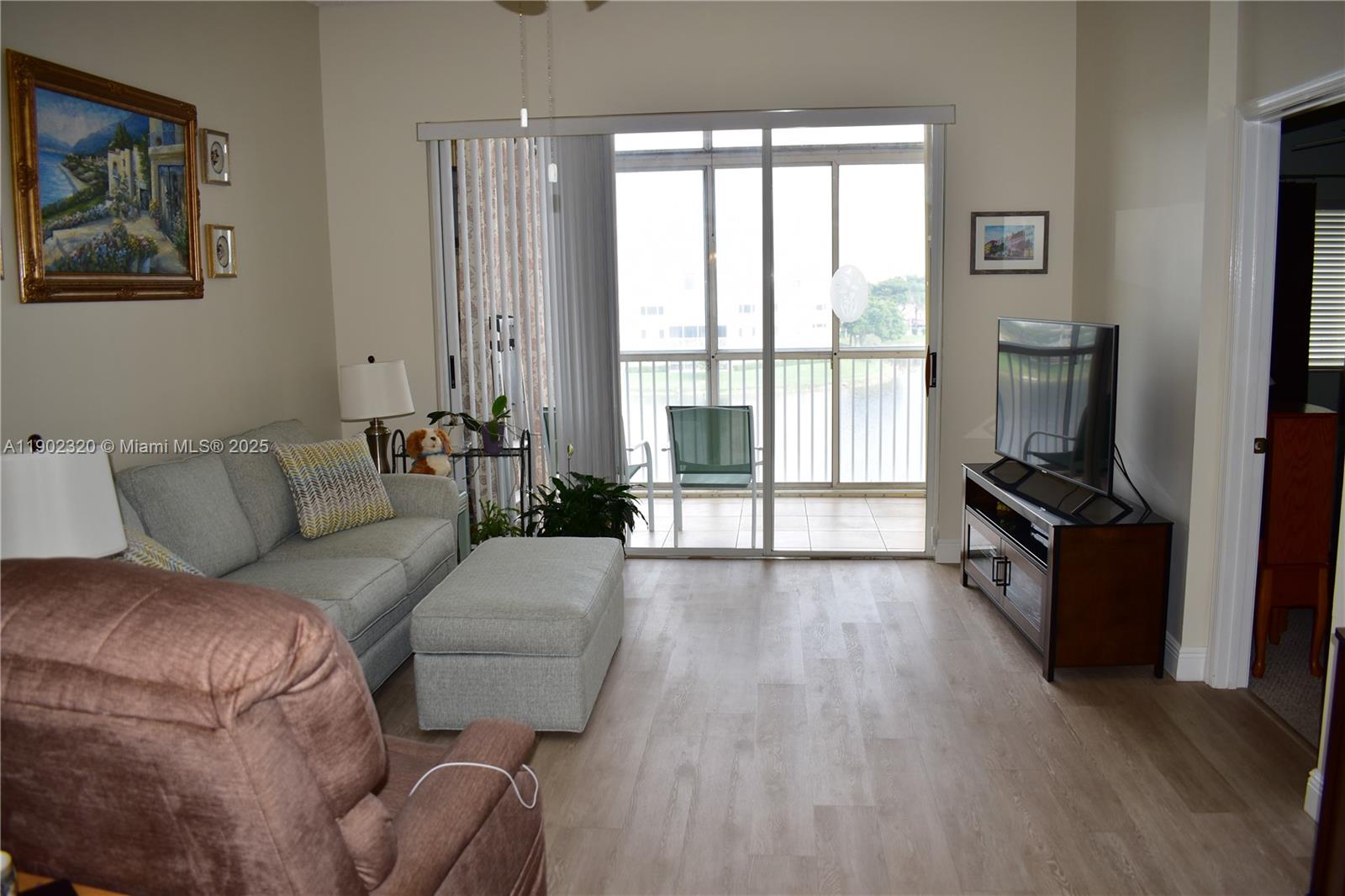 TRENT C CONDO - Residential