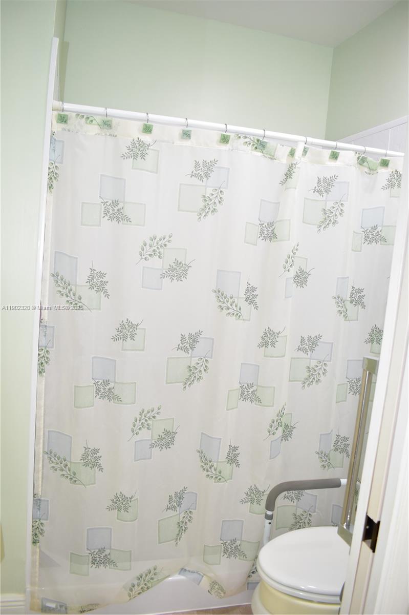 TRENT C CONDO - Residential