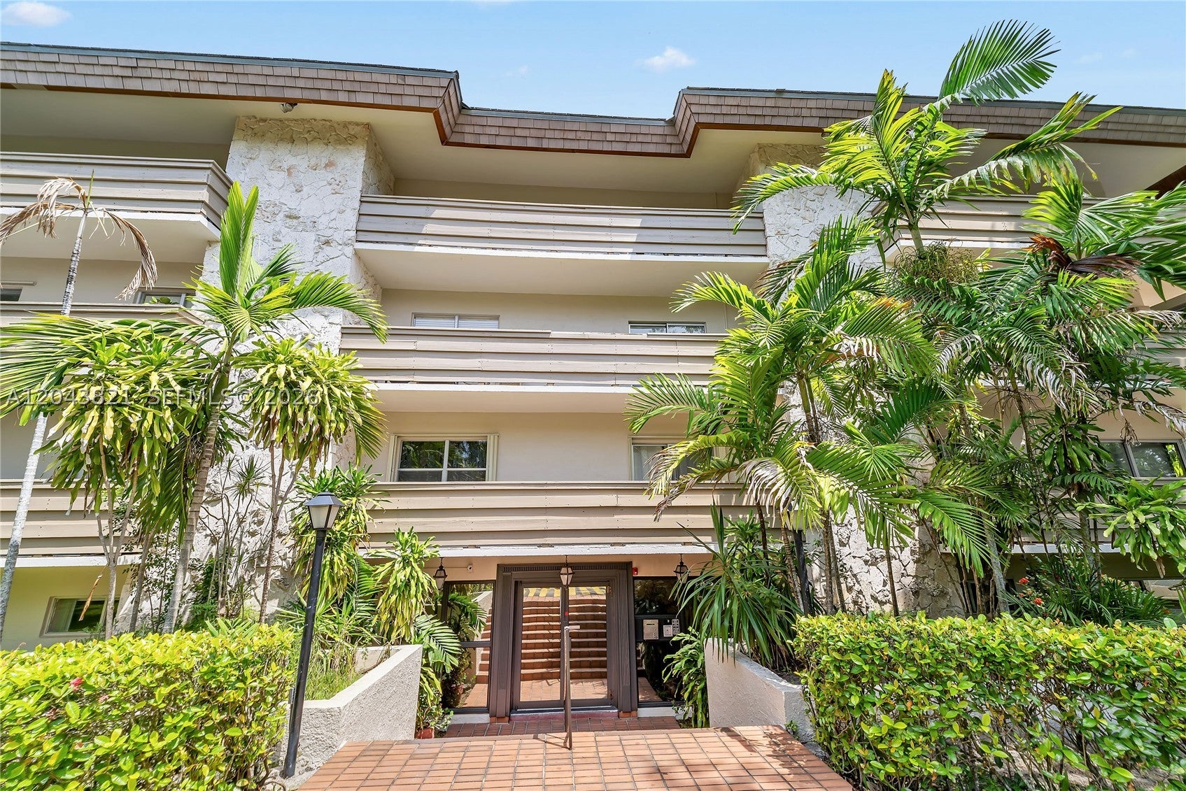 1205 Mariposa Ave 307, Coral Gables FL 33146