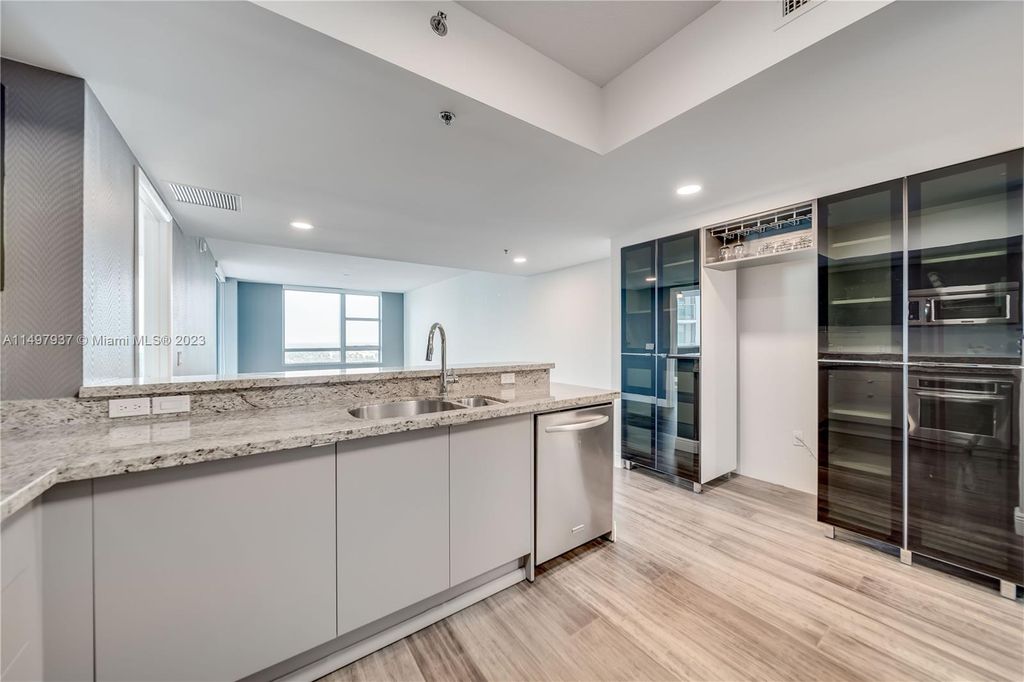 Photo of 2641 N Flamingo Rd #1501N, Sunrise, FL 33323 (MLS # A11497937)