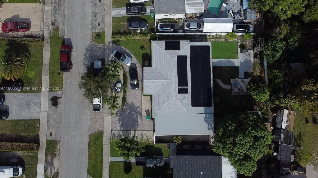 Photo of 9920 Jamaica Dr, Cutler Bay, FL 33189 (MLS # A11906564)