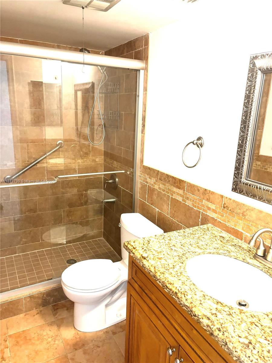 KINGS CREEK SO CONDO - Residential Lease