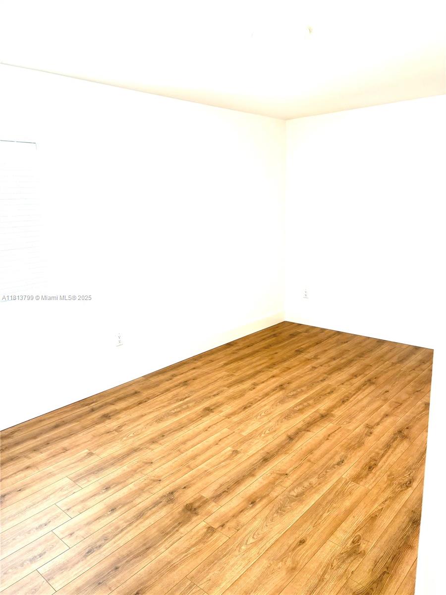 KINGS CREEK SO CONDO - Residential Lease
