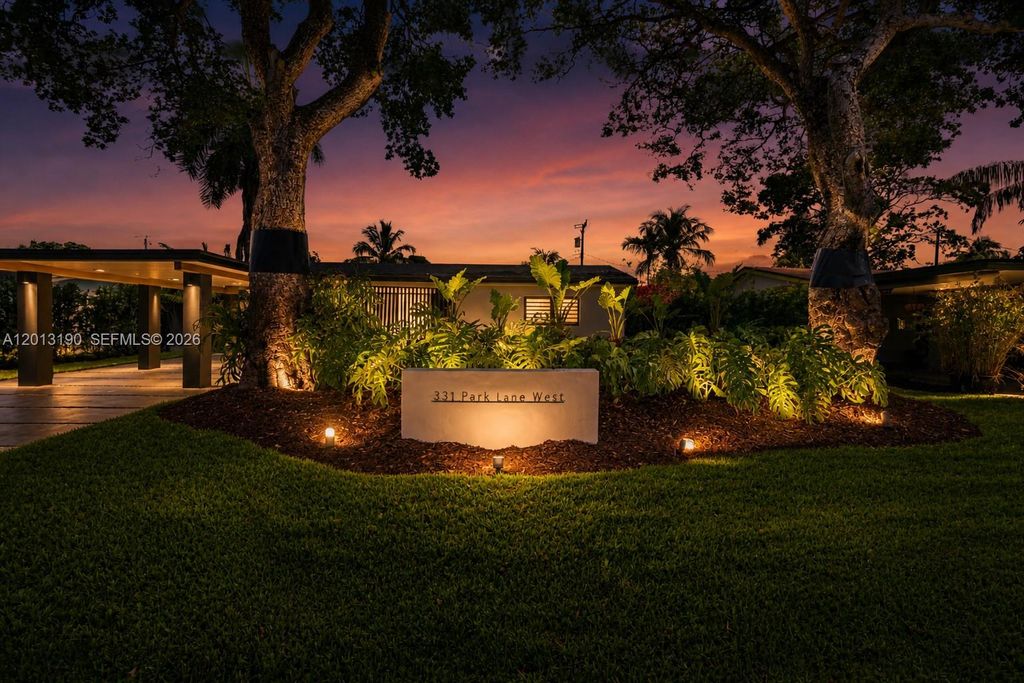 Photo of 331 NW 38th St #331, Oakland Park, FL 33309 (MLS # A12013190)