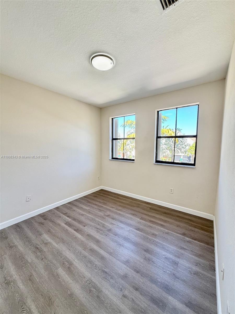 SILVER PALM EAST SEC FOUR - Residential Lease