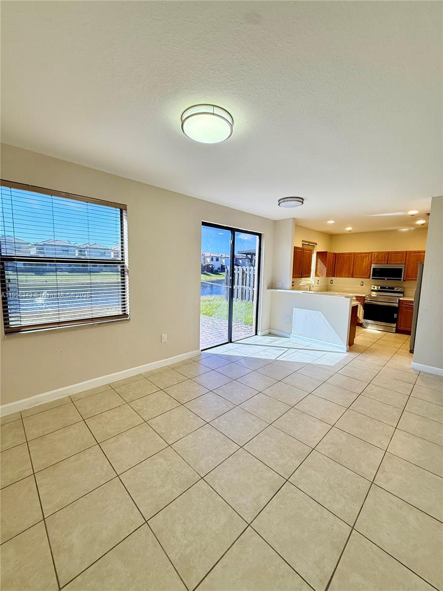 SILVER PALM EAST SEC FOUR - Residential Lease