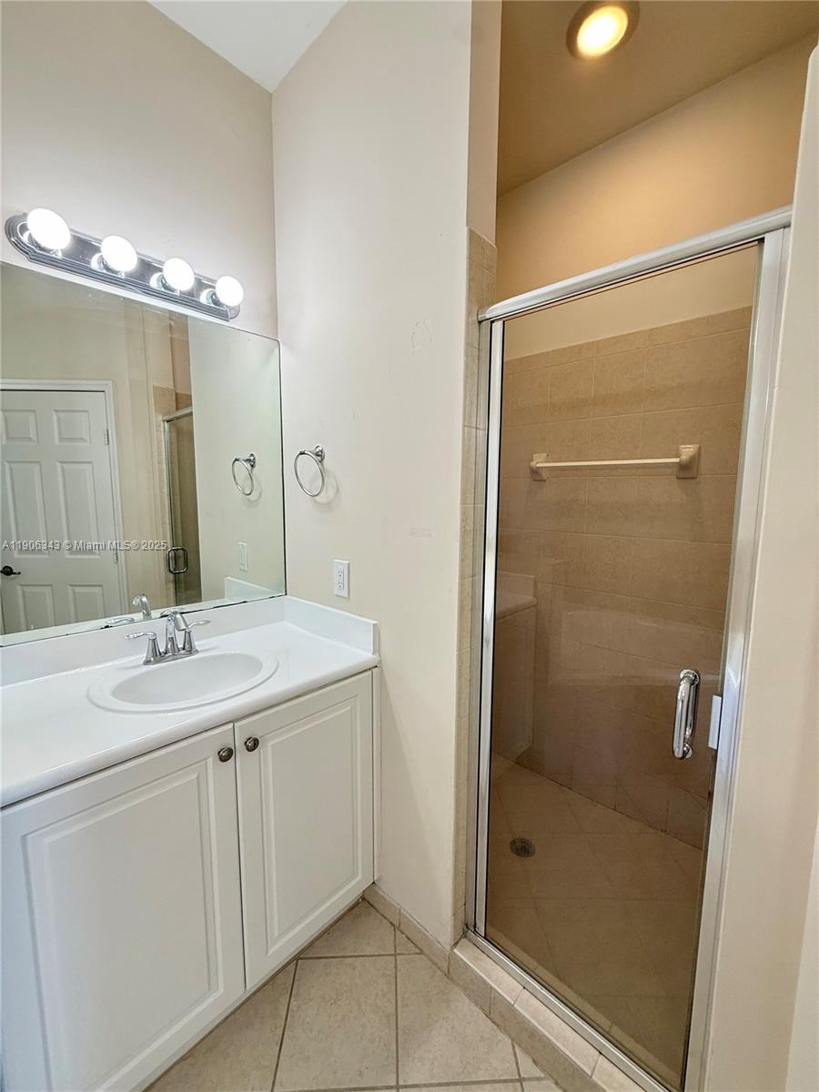 SILVER PALM EAST SEC FOUR - Residential Lease