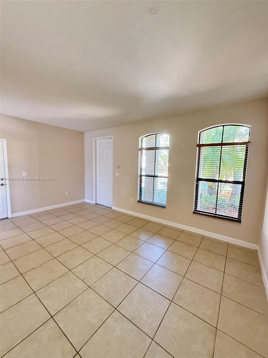 SILVER PALM EAST SEC FOUR - Residential Lease