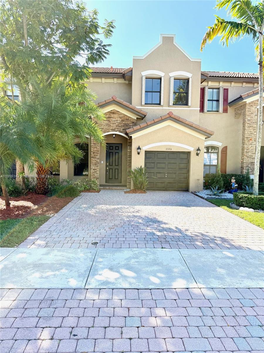 SILVER PALM EAST SEC FOUR - Residential Lease