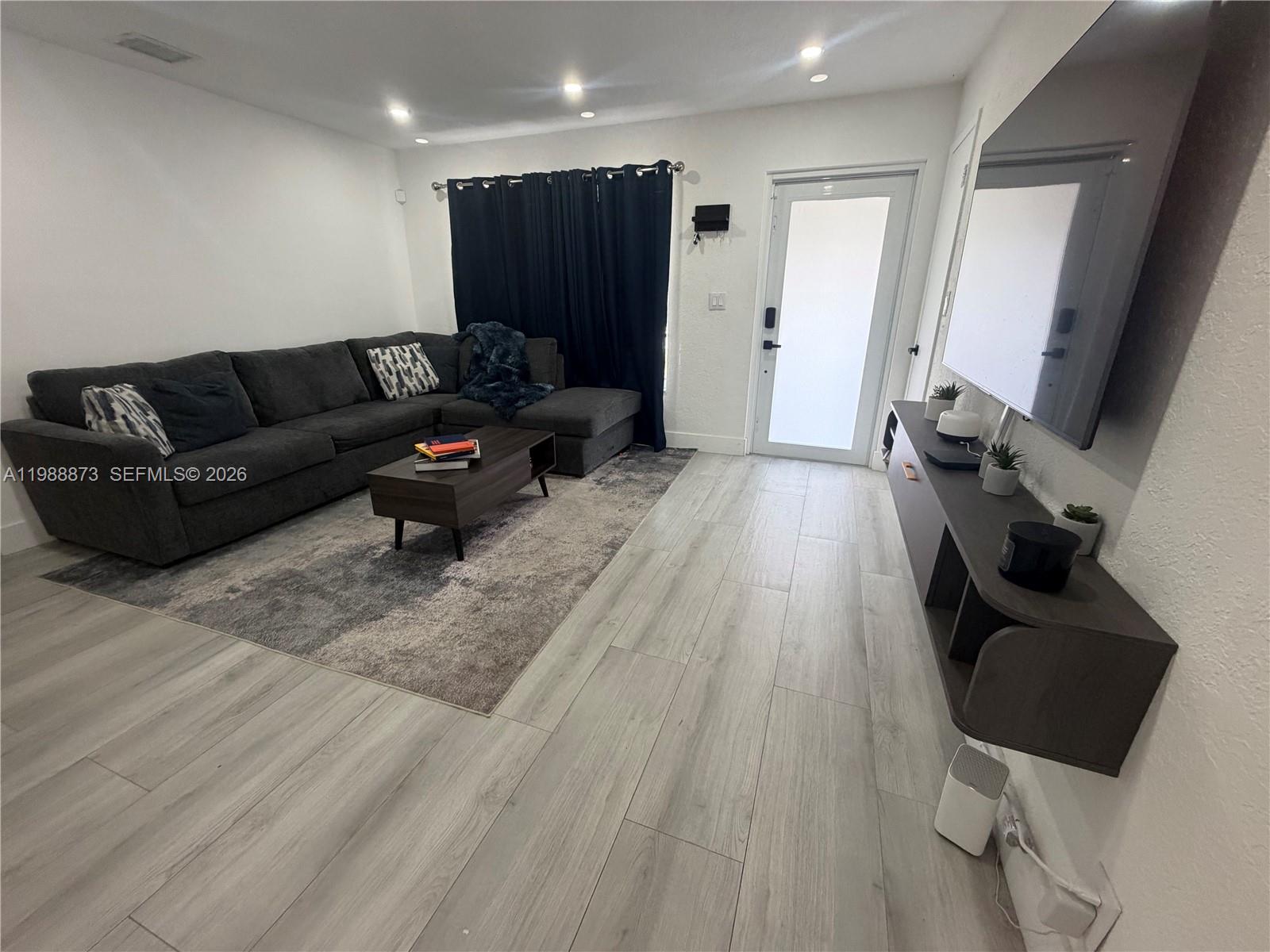 FAIRMONT - Residential Lease