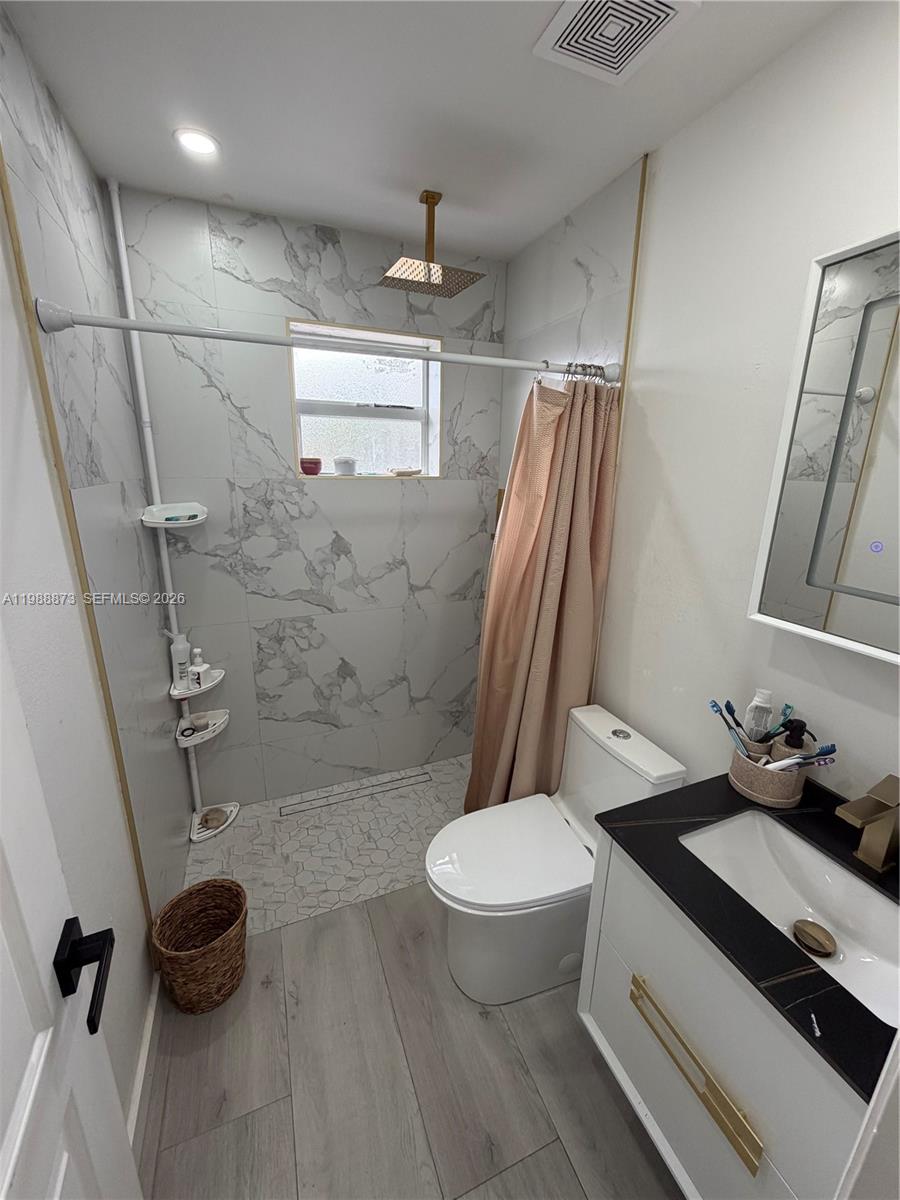 FAIRMONT - Residential Lease