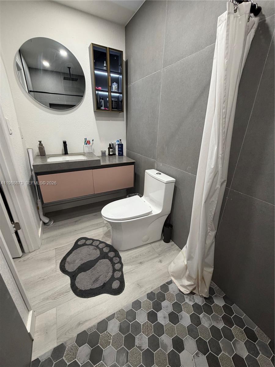 FAIRMONT - Residential Lease