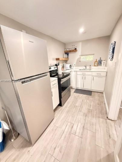 LAUDERDALE PARK 6-33 1/2 - Residential Lease