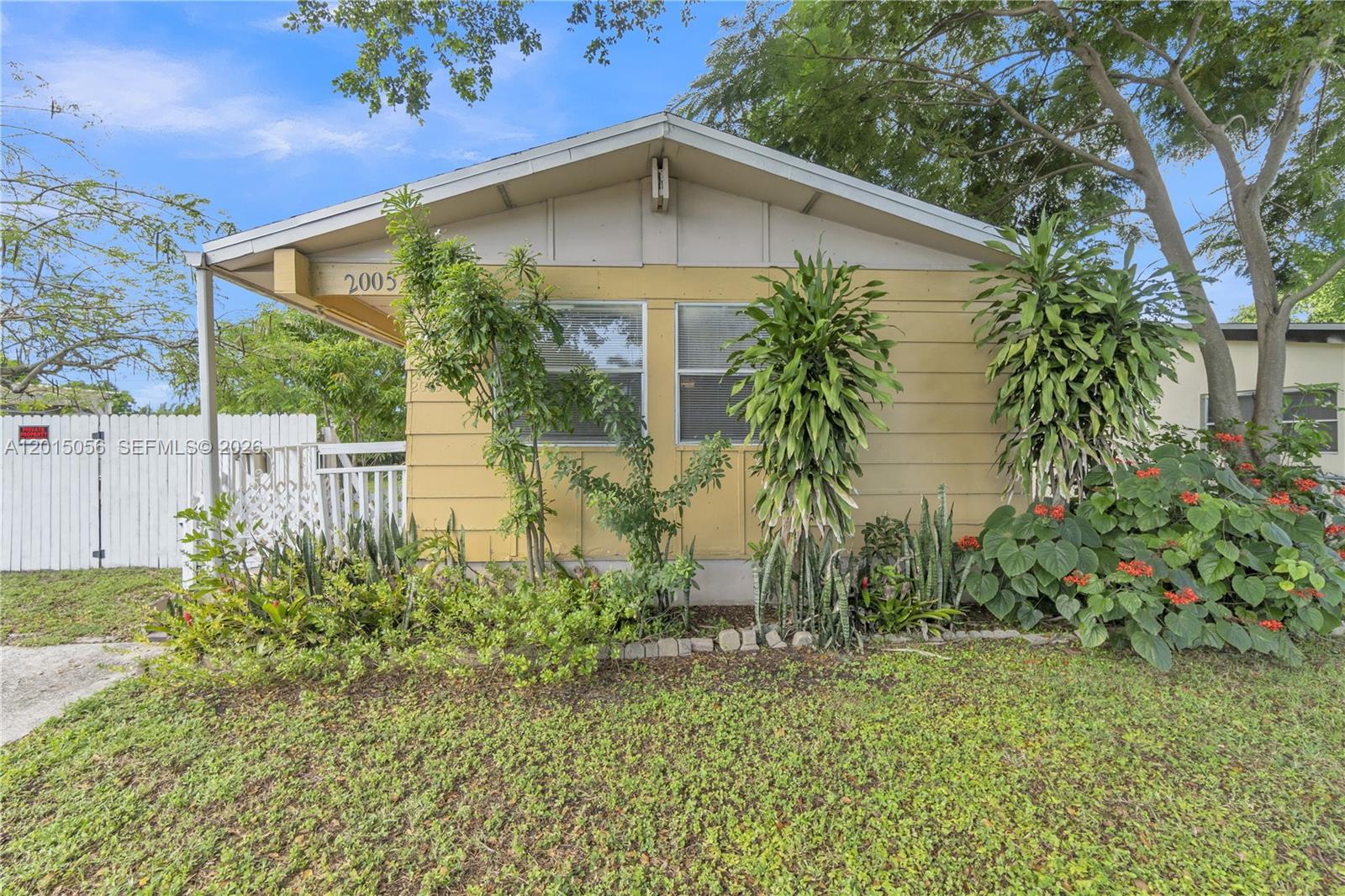 HILLMONT-MIDDLE RIVER VIS - Residential