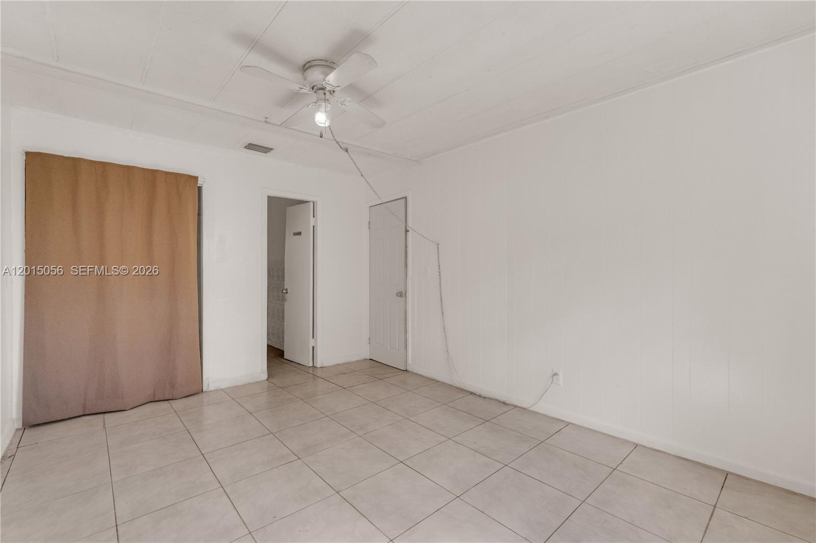 HILLMONT-MIDDLE RIVER VIS - Residential