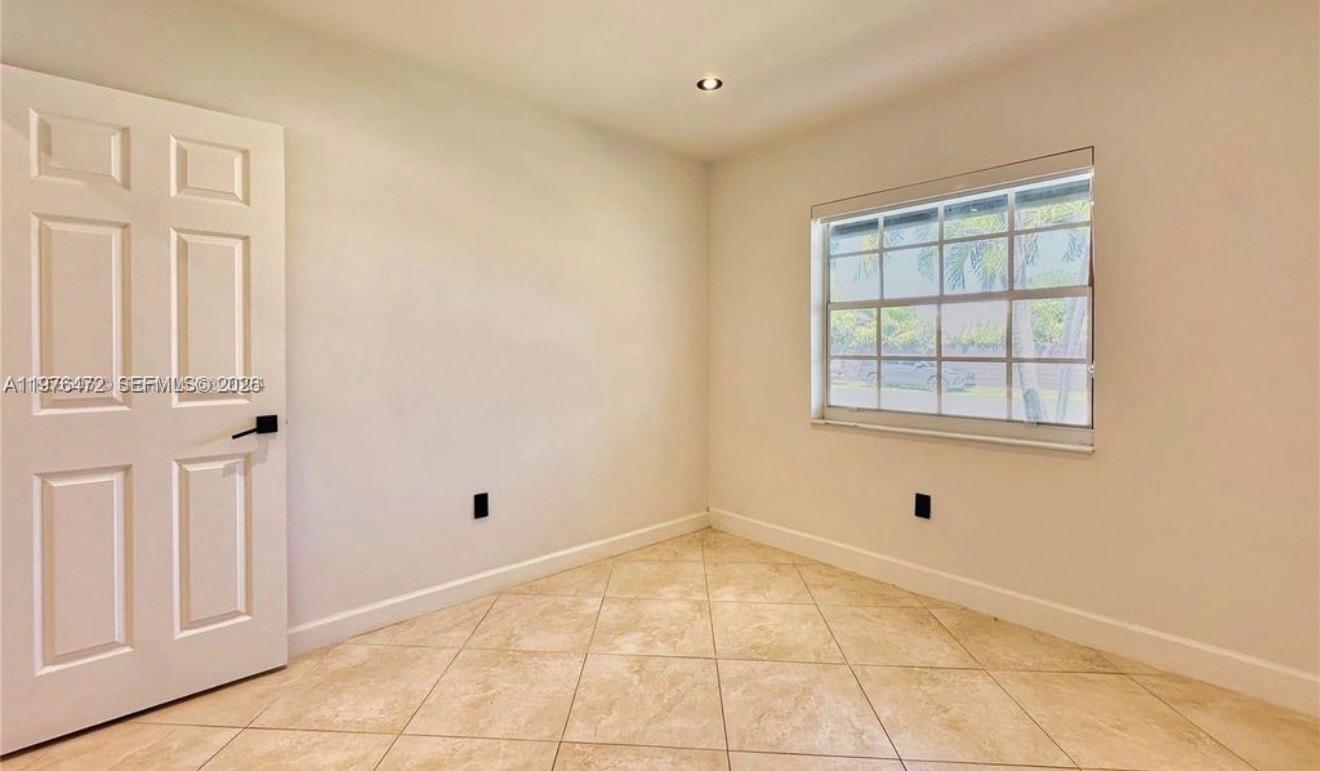 HIGHLAND GARDENS - Residential Lease