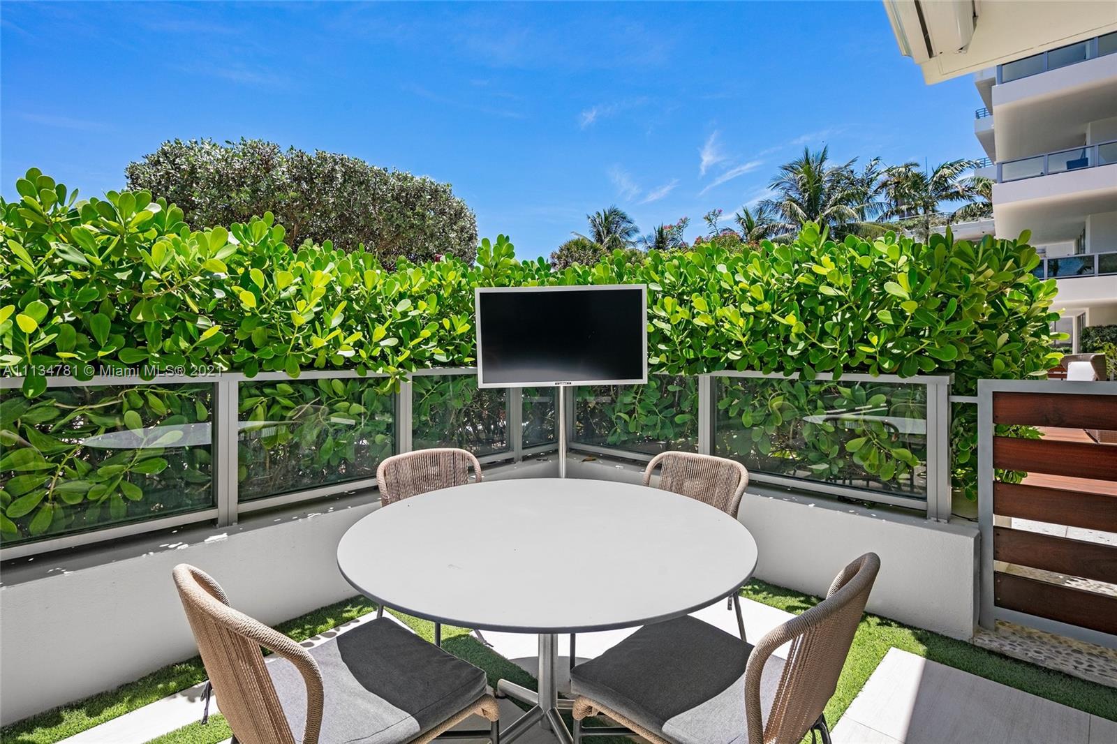 OCEAN HOUSE CONDO - Residential