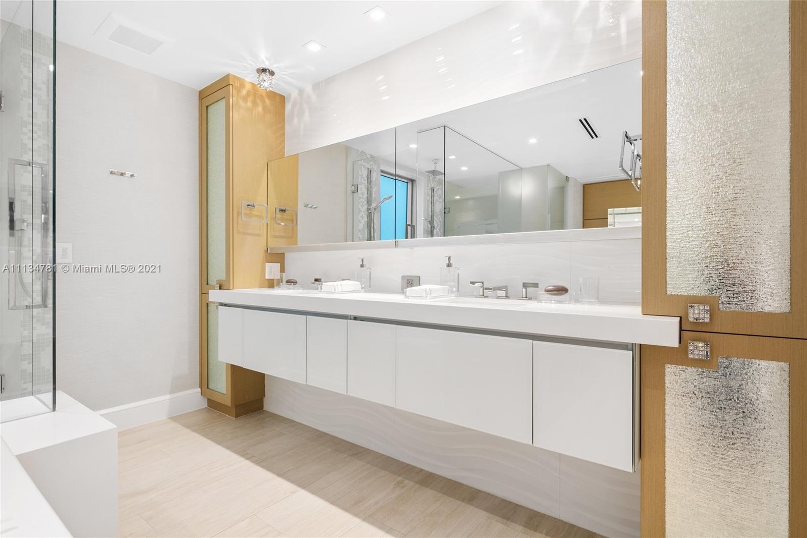 OCEAN HOUSE CONDO - Residential