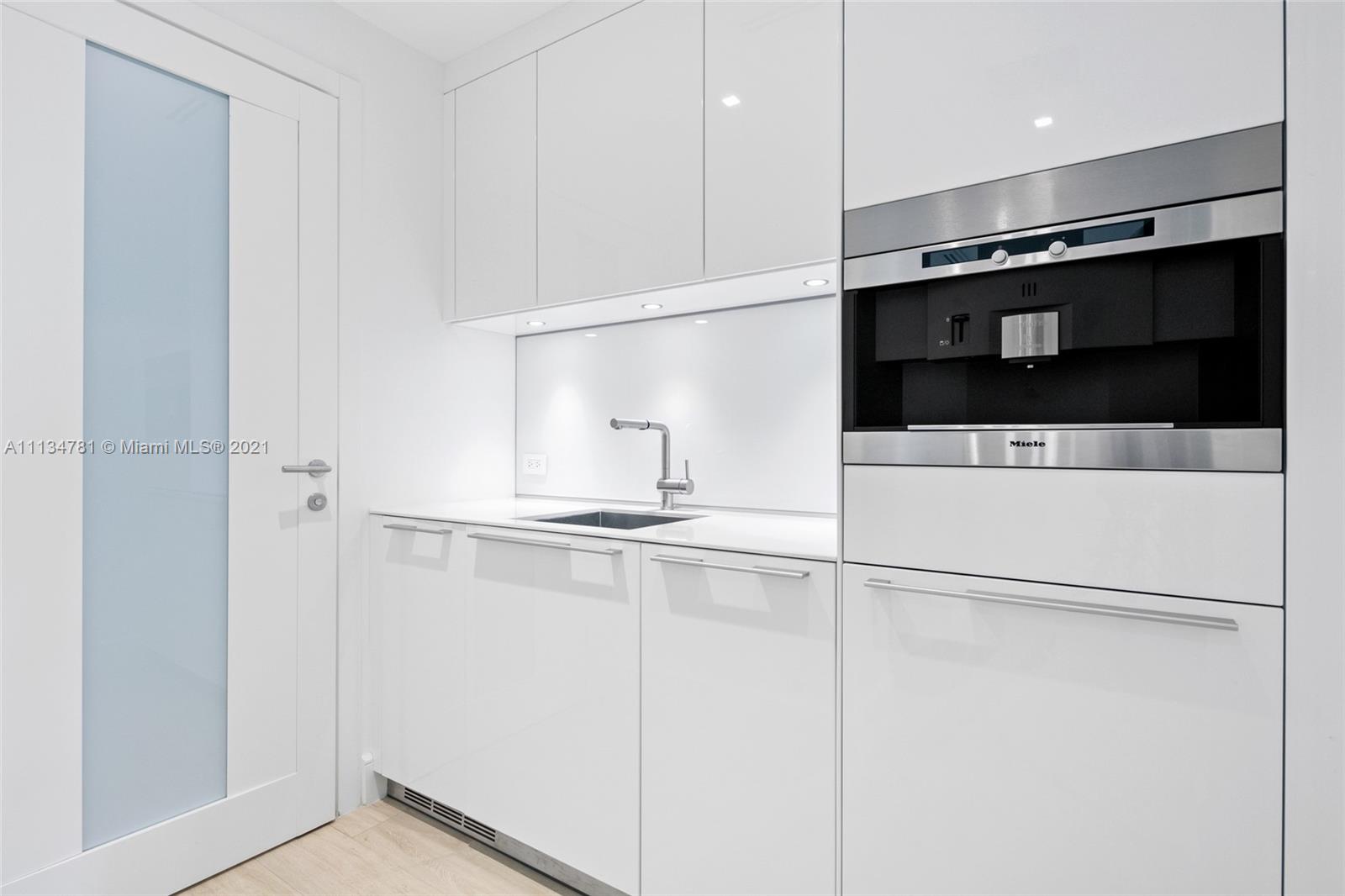 OCEAN HOUSE CONDO - Residential