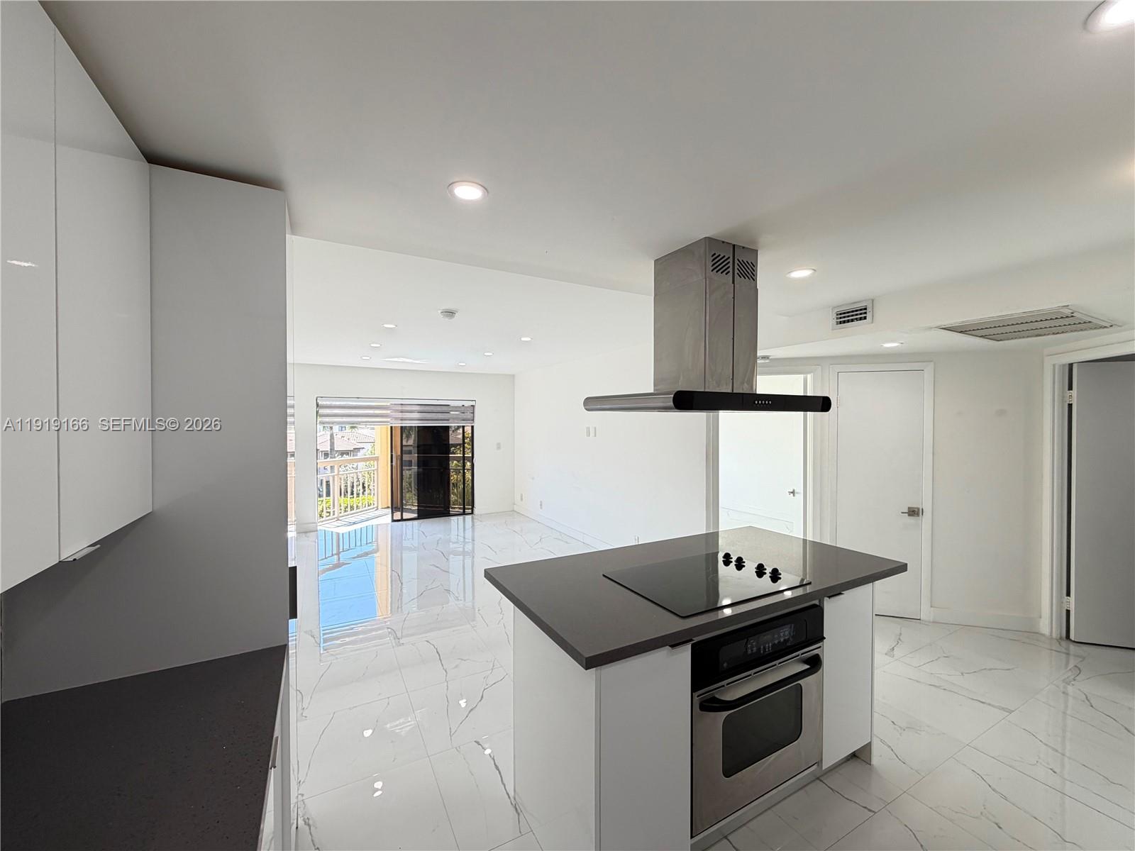 LAS VISTAS AT DORAL CONDO - Residential