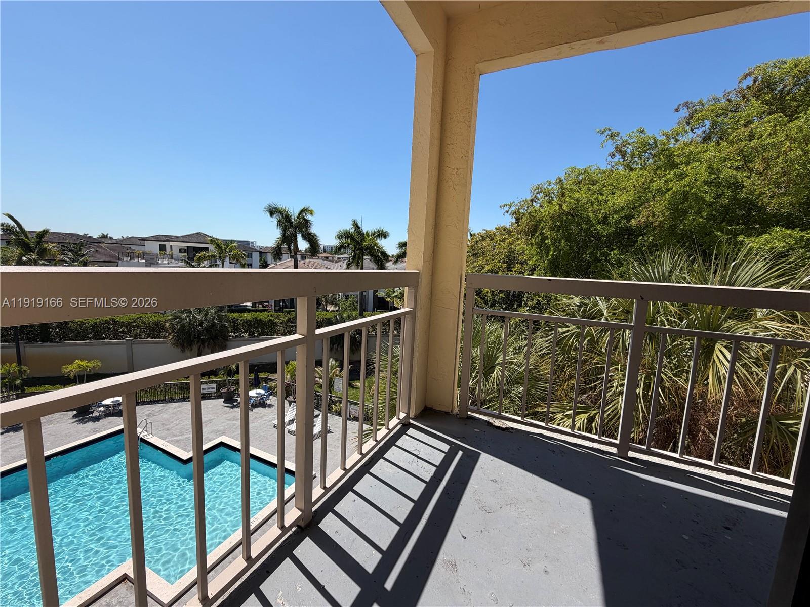 LAS VISTAS AT DORAL CONDO - Residential