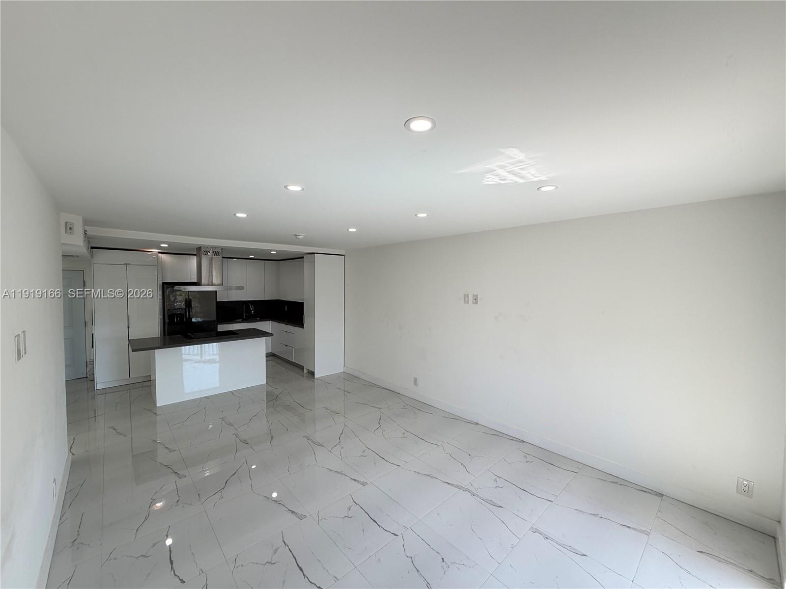 LAS VISTAS AT DORAL CONDO - Residential