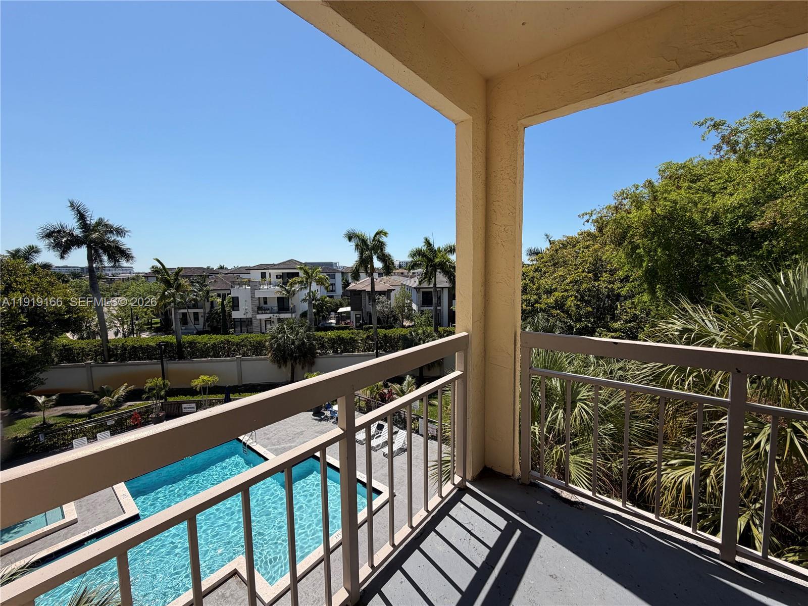 LAS VISTAS AT DORAL CONDO - Residential