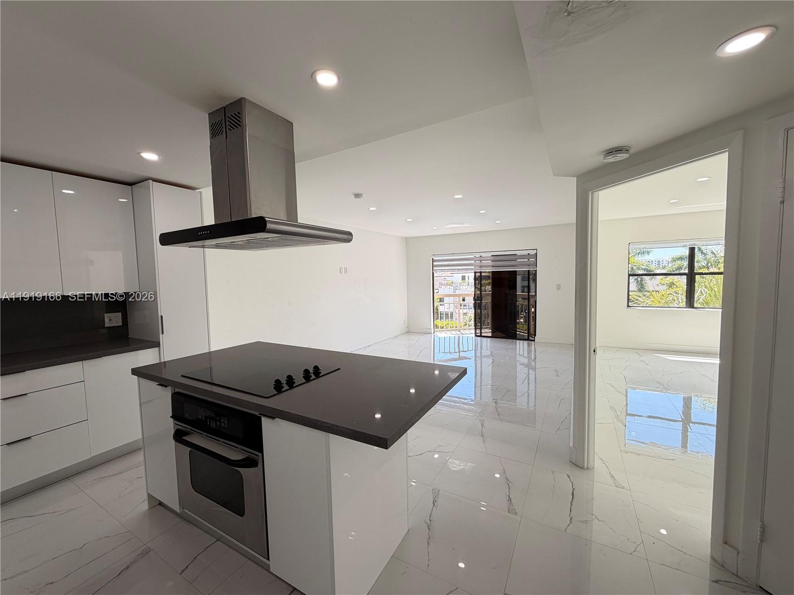 LAS VISTAS AT DORAL CONDO - Residential
