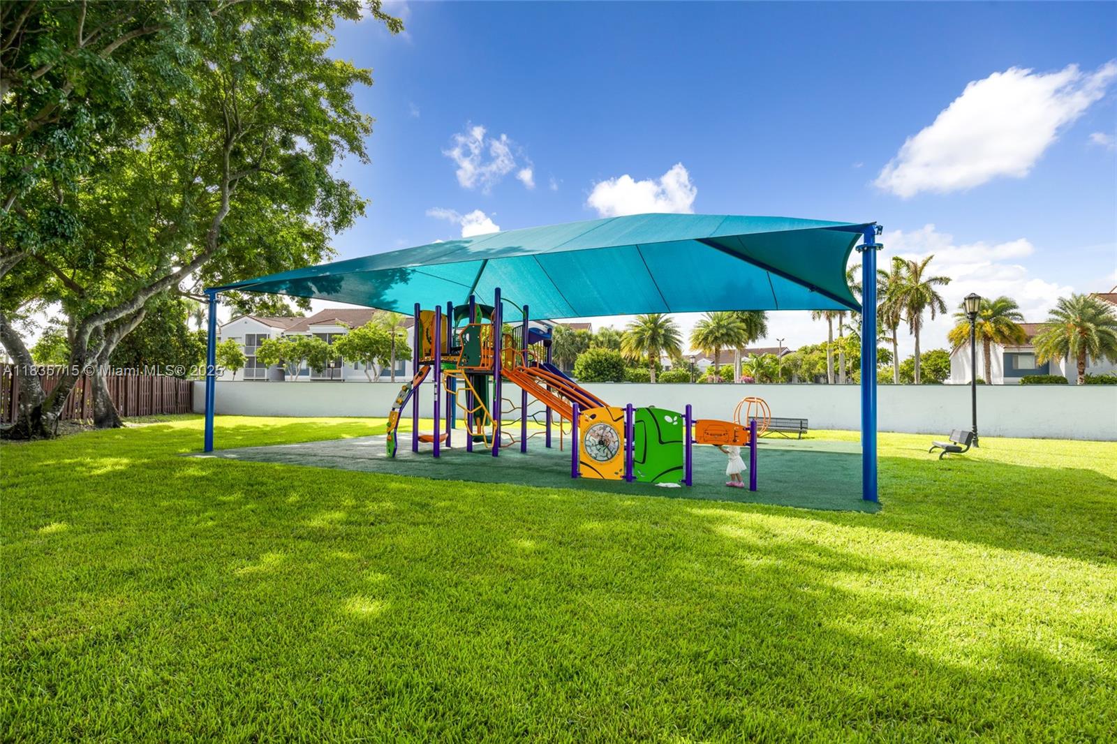 THE MOORS TOWNHOUSES - Residential