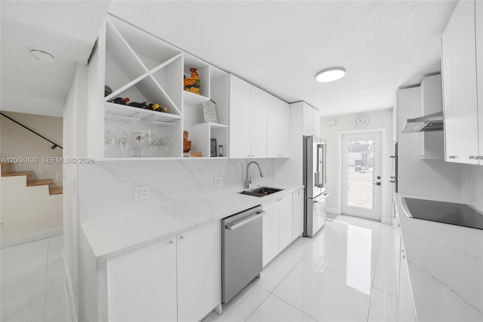 FLAMINGO LAKE - Residential