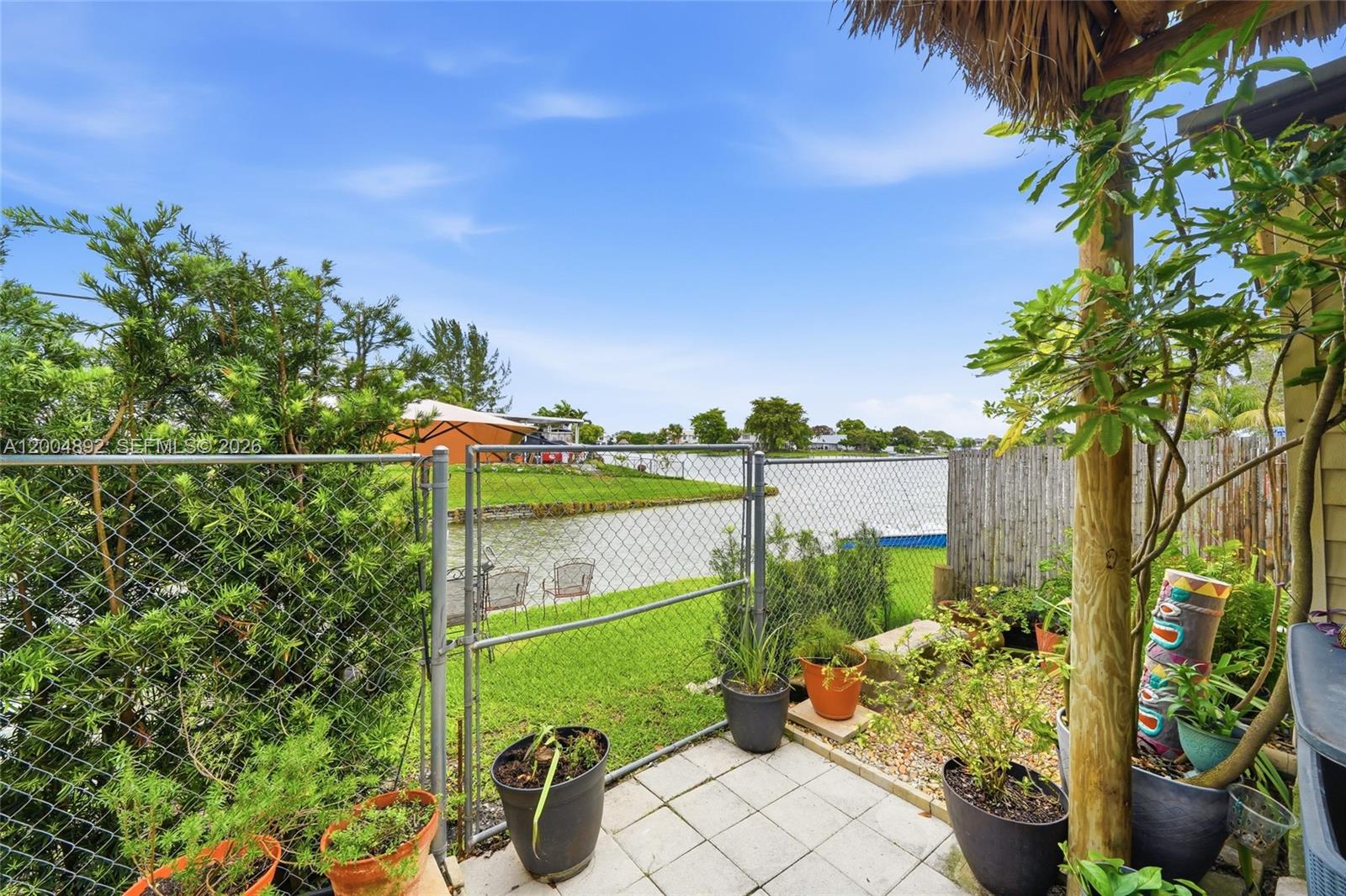 FLAMINGO LAKE - Residential