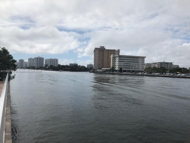 PLAZA TOWERS SOUTH CONDO - Residential Lease