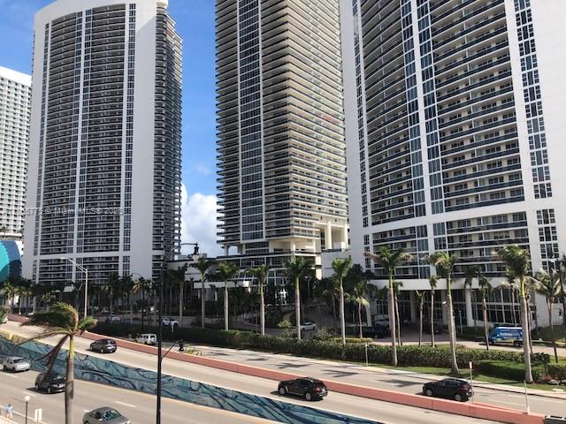 PLAZA TOWERS SOUTH CONDO - Residential Lease