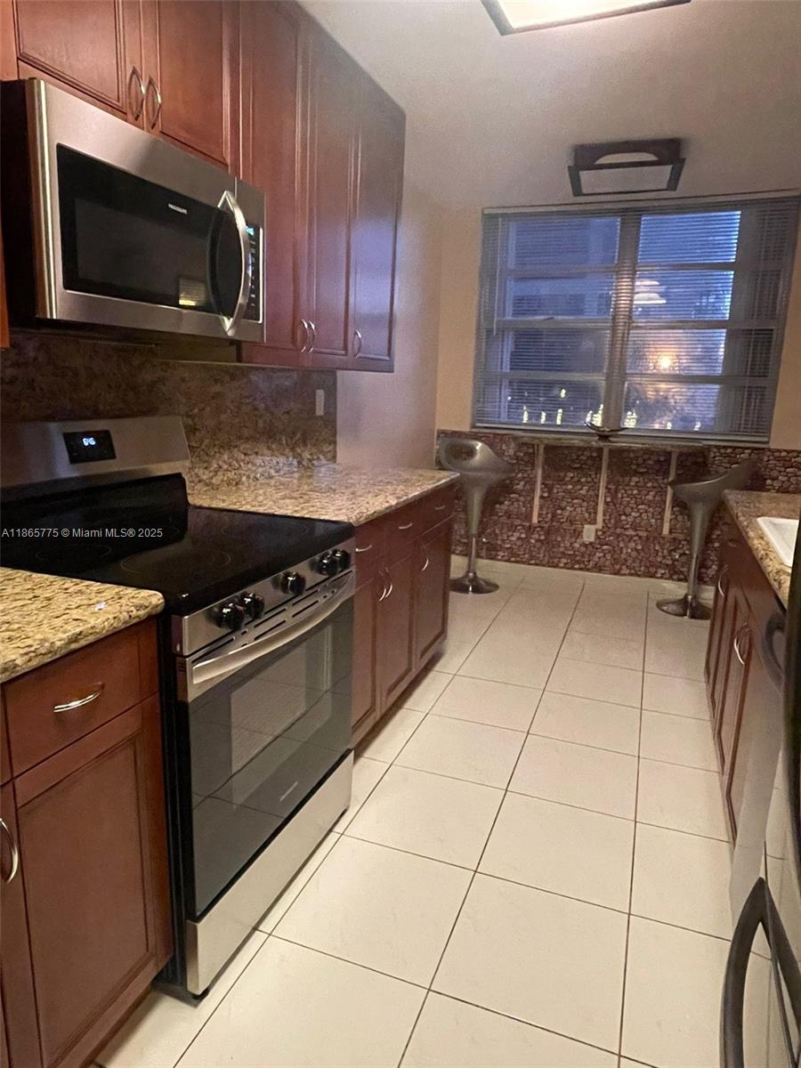 PLAZA TOWERS SOUTH CONDO - Residential Lease